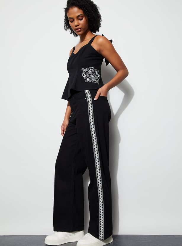 GINGER Embroidered Medium Waist Jeans