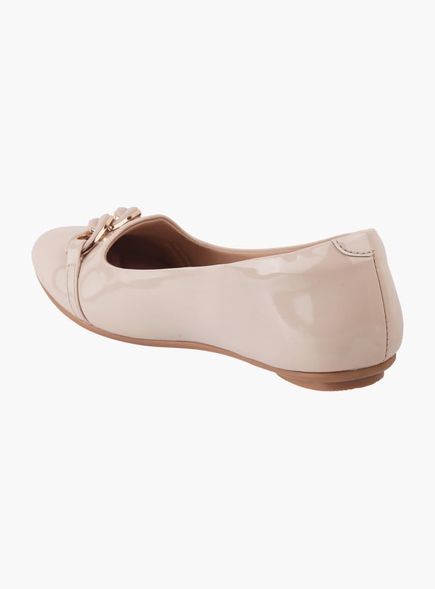 CATWALK Solid Ballerinas with Round Toe