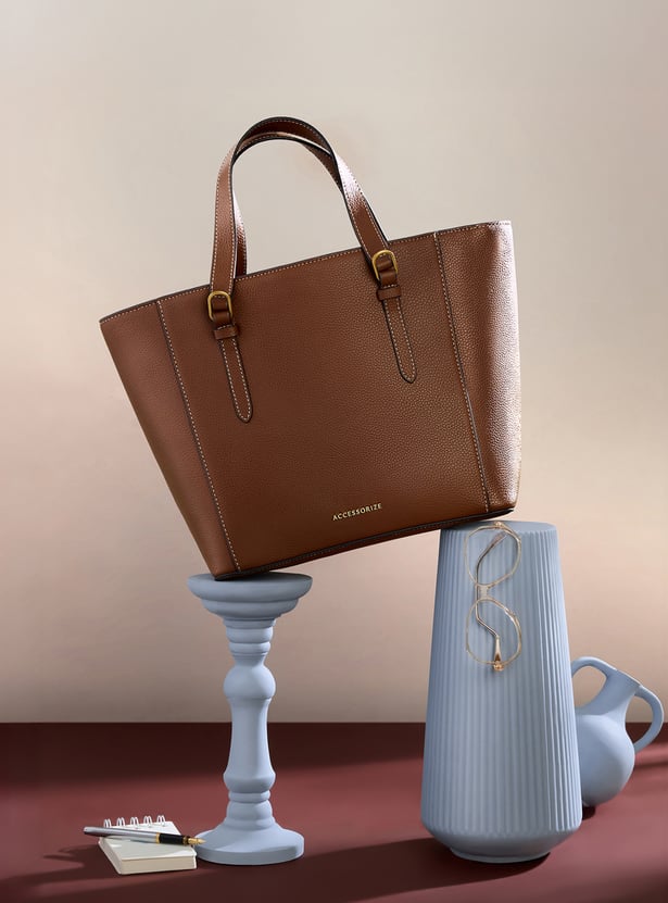 ACCESSORIZE LONDON Solid Handheld Bag