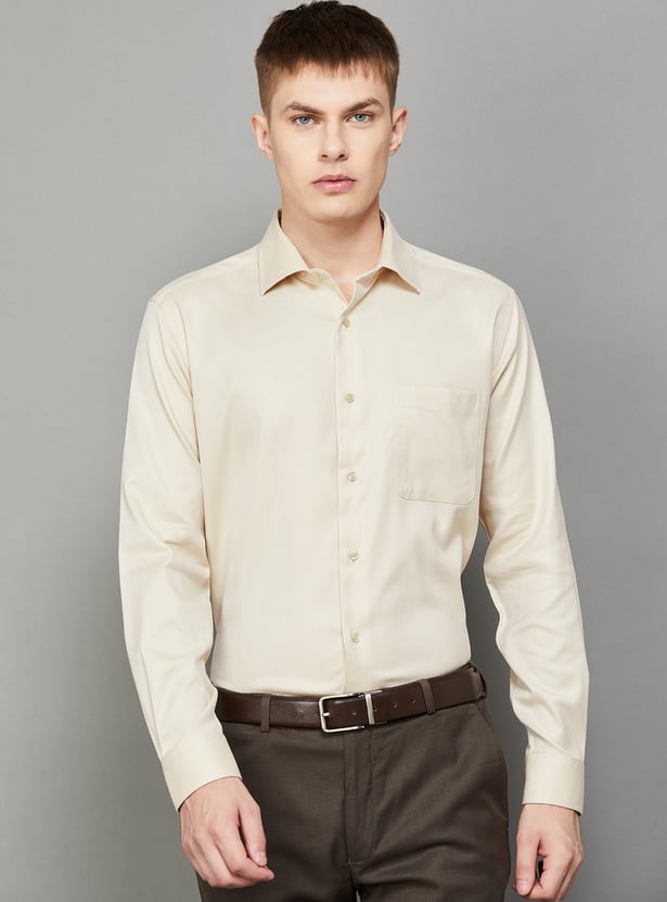 PARK AVENUE Textured Regular Fit Formal Shirt