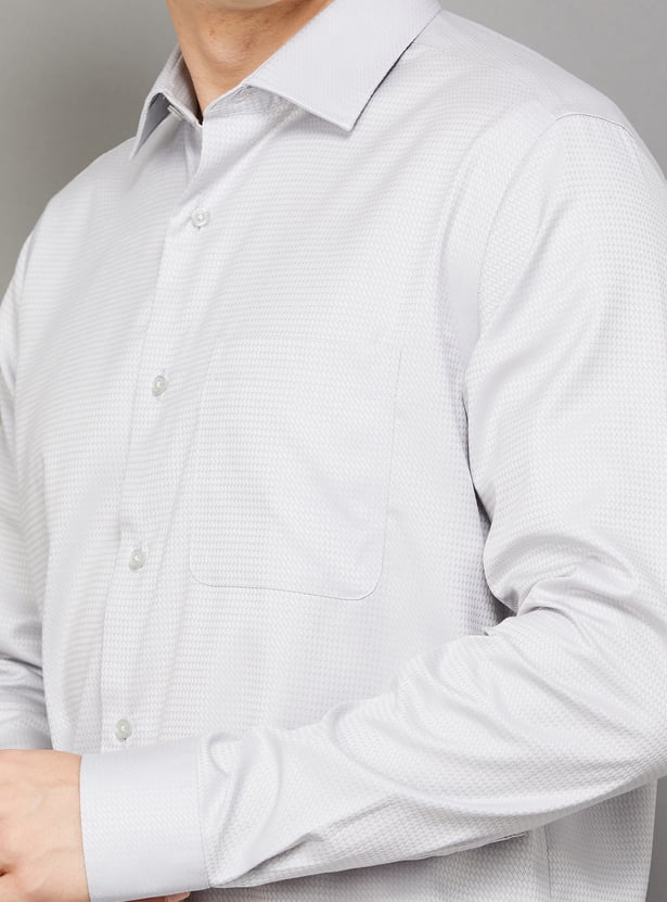 PARK AVENUE Textured Regular Fit Formal Shirt