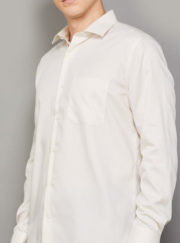 PARK AVENUE Textured Regular Fit Formal Shirt
