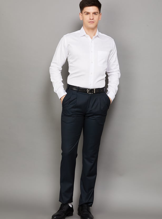 PARK AVENUE Solid Regular Fit Formal Shirt