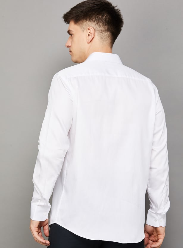 PARK AVENUE Solid Regular Fit Formal Shirt