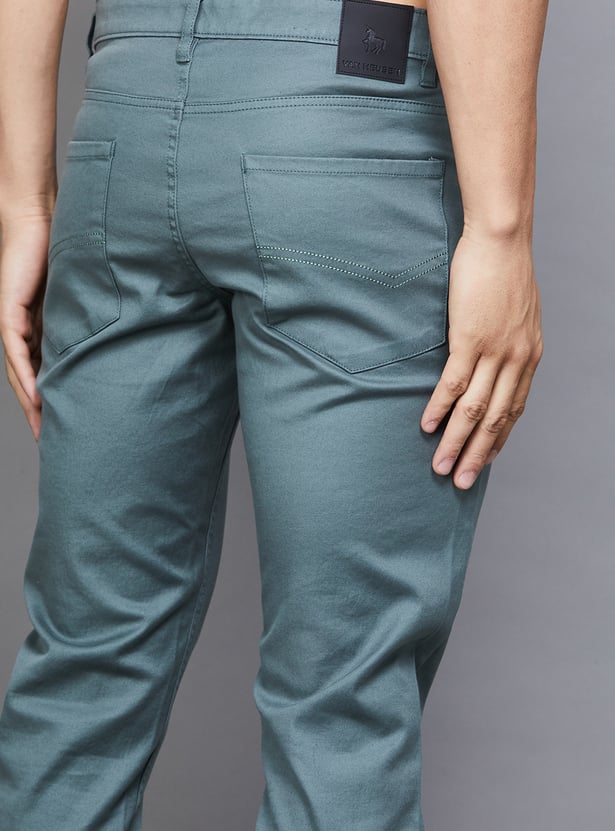 VH SPORTS Solid Slim Fit Chinos