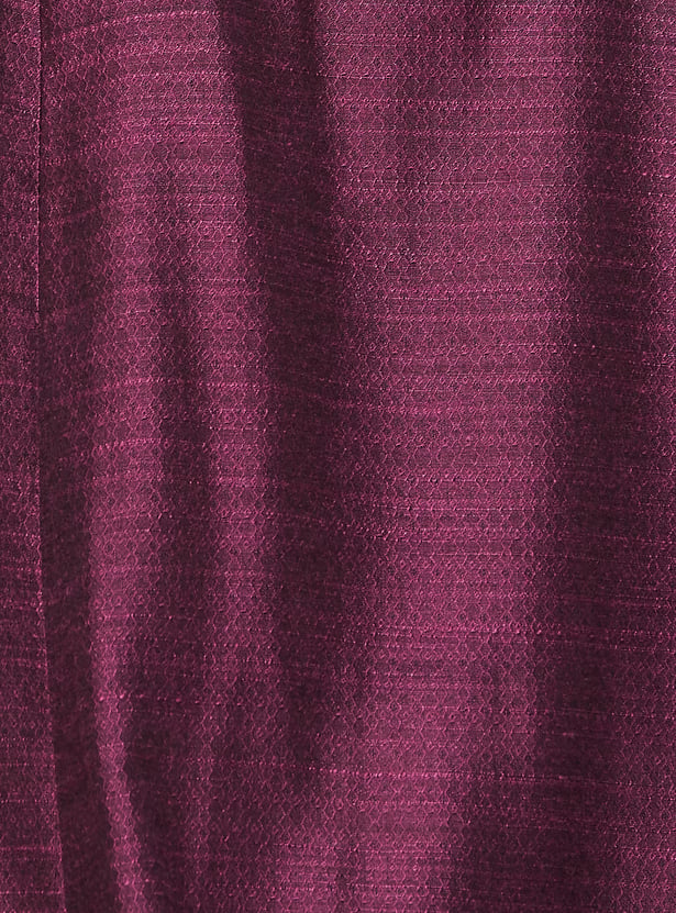 SPAN Embroidered V-Neck Straight Kurta