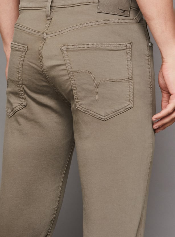 FLYING MACHINE Solid Slim Straight Jeans