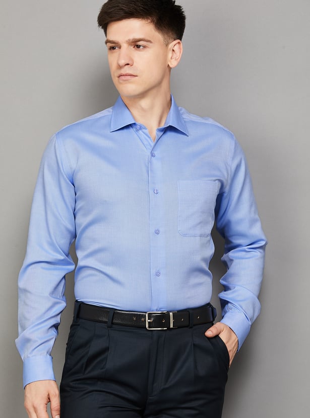 PARK AVENUE Solid Regular Fit Formal Shirt