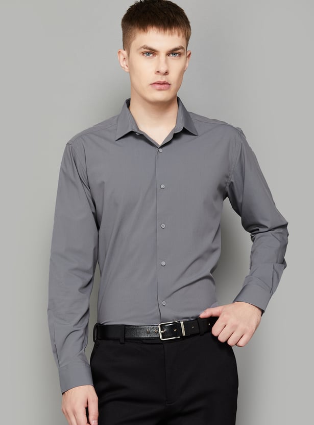 PARK AVENUE Solid Slim Fit Formal Shirt