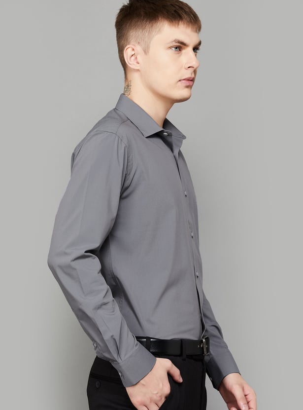 PARK AVENUE Solid Slim Fit Formal Shirt