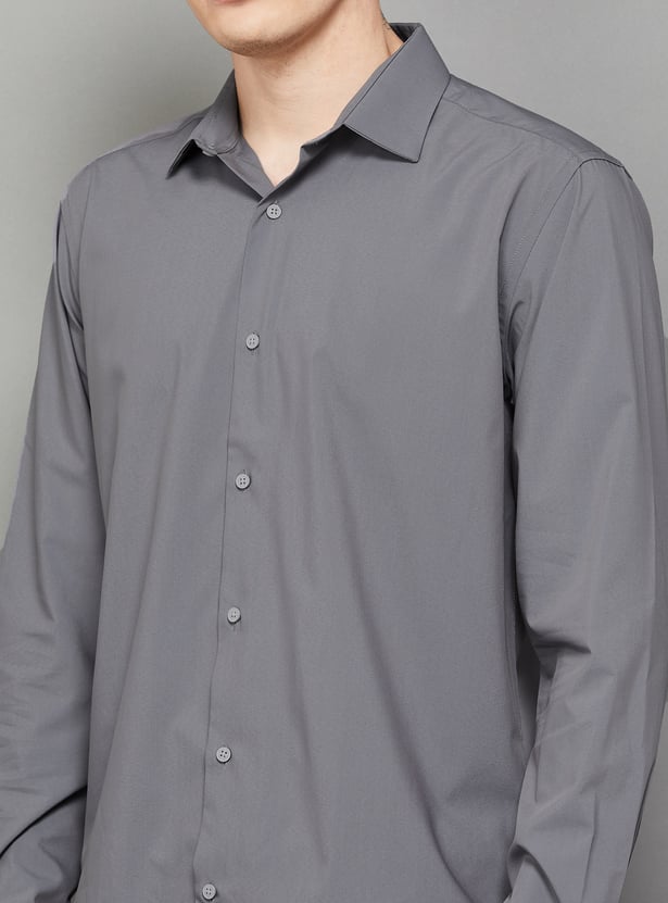 PARK AVENUE Solid Slim Fit Formal Shirt