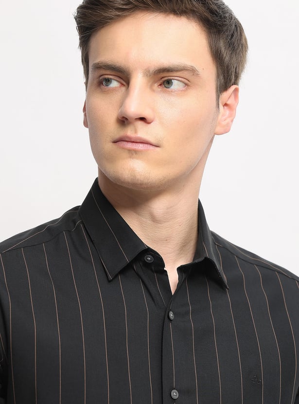ARROW Striped Manhattan Formal Shirt (Slim)