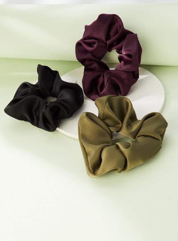 FAME FOREVER Assorted Hair Scrunchies - Pack of 3