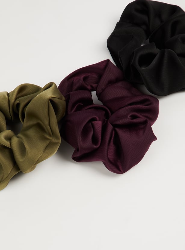 FAME FOREVER Assorted Hair Scrunchies - Pack of 3