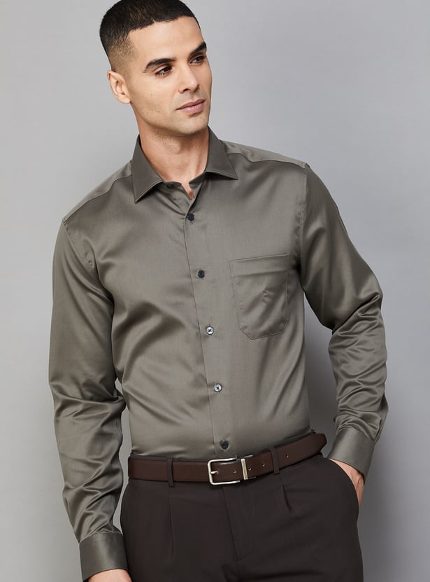 LOUIS PHILIPPE Solid Classic Fit Formal Shirt