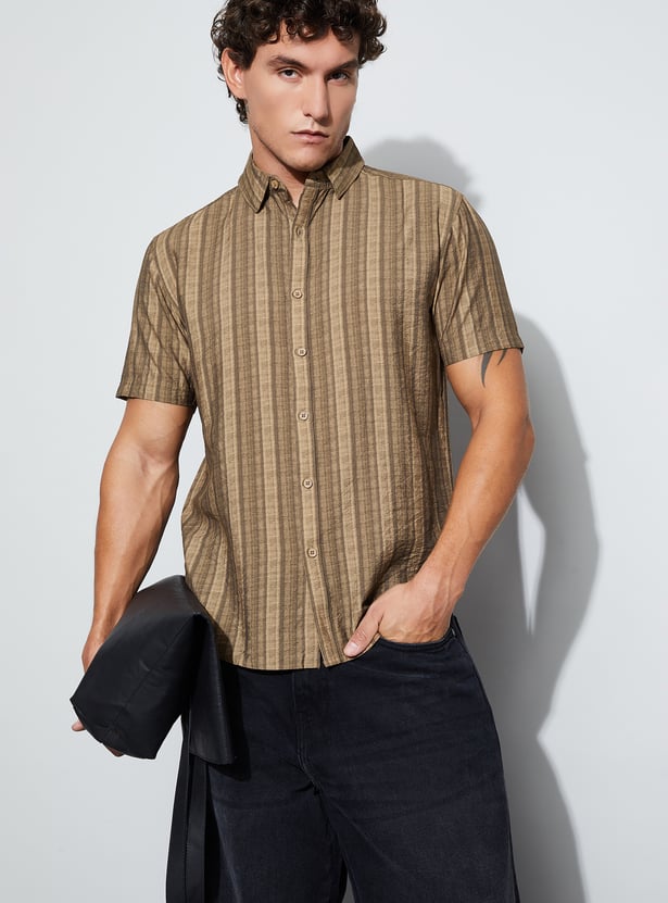 CODE UNWIND Striped Regular Fit Shirt