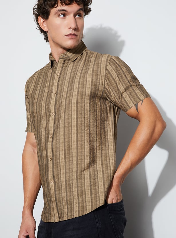 CODE UNWIND Striped Regular Fit Shirt