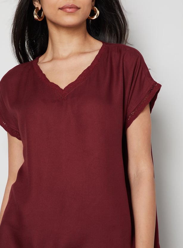 COLOUR ME BY MELANGE Solid V-Neck Top