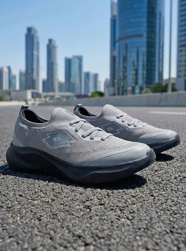 LOTTO Textured OxyTech Sports Shoes