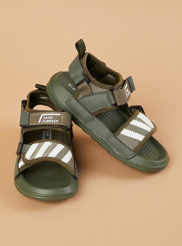 FAME FOREVER Boys Colourblock Floaters