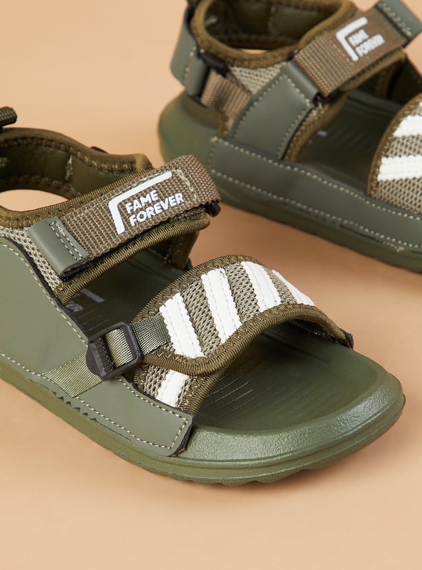 FAME FOREVER Boys Colourblock Floaters