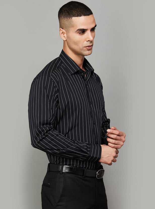 PARK AVENUE Striped Regular Fit Formal Shirt