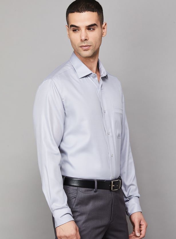 LOUIS PHILIPPE Solid Regular Fit Formal Shirt