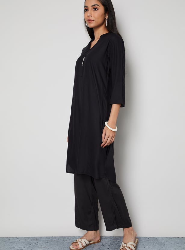 MELANGE Embroidered Straight Kurta
