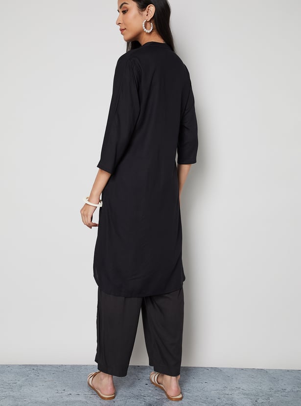 MELANGE Embroidered Straight Kurta