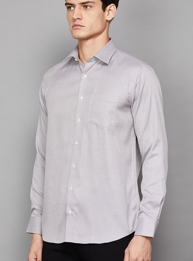 VAN HEUSEN Textured Slim Fit Formal Shirt