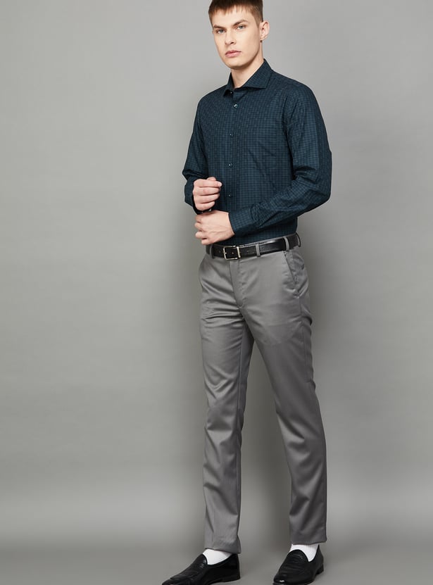 PARK AVENUE Solid Slim Straight Formal Trousers