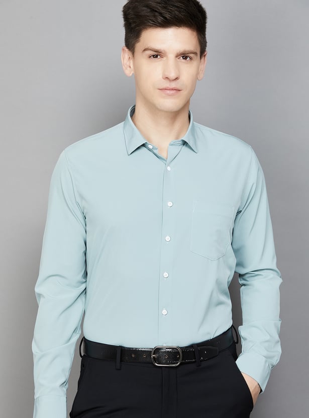 VAN HEUSEN Solid Slim Fit Formal Shirt