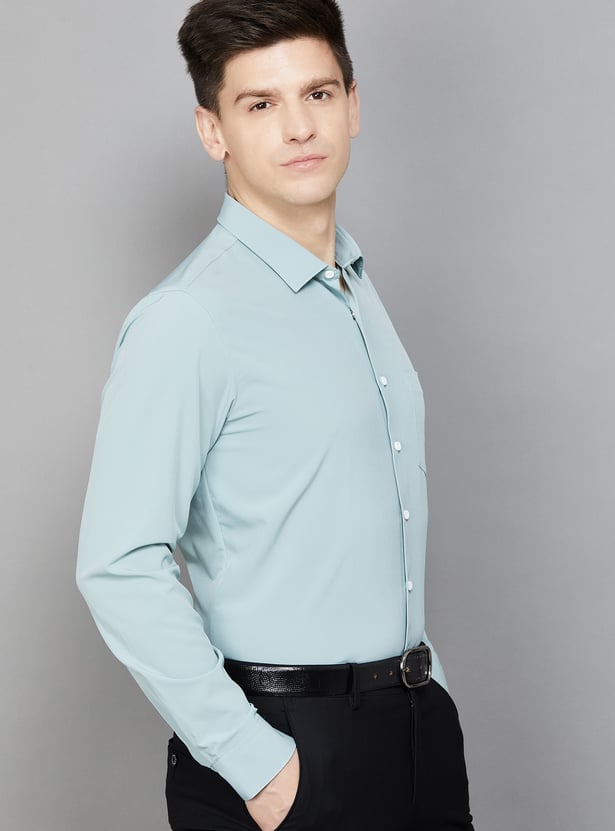 VAN HEUSEN Solid Slim Fit Formal Shirt
