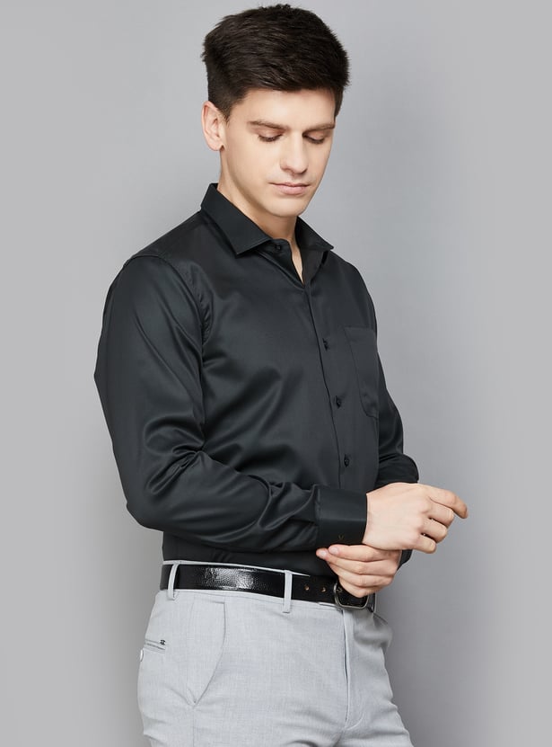 VAN HEUSEN Solid Slim Fit Formal Shirt