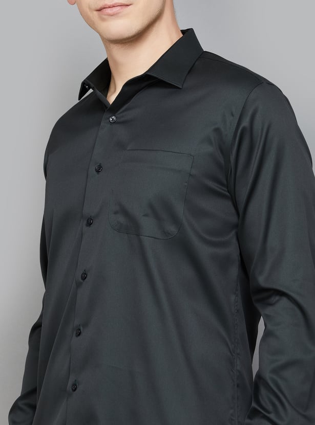 VAN HEUSEN Solid Slim Fit Formal Shirt
