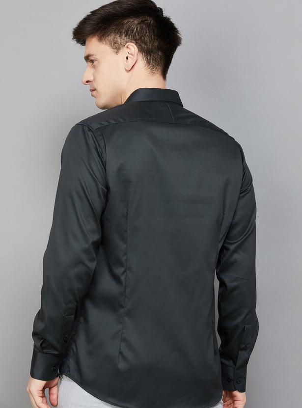 VAN HEUSEN Solid Slim Fit Formal Shirt