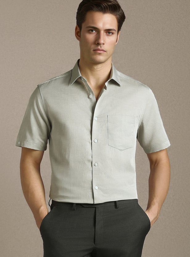 LOUIS PHILIPPE Solid Regular Fit Formal Shirt