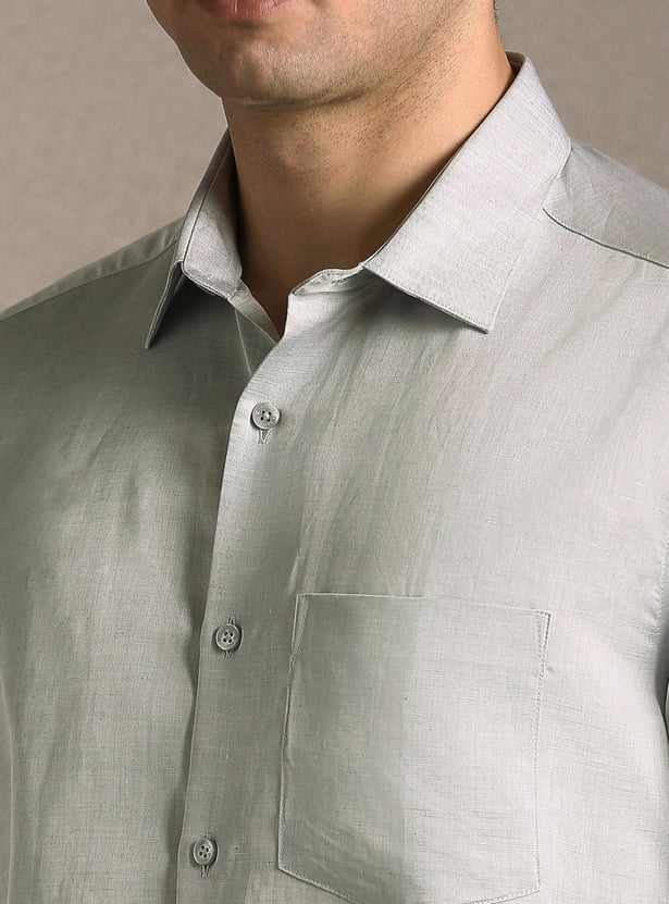 LOUIS PHILIPPE Solid Regular Fit Formal Shirt