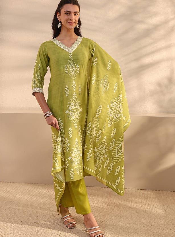 LIBAS Ethnic Motif Straight Kurta Set