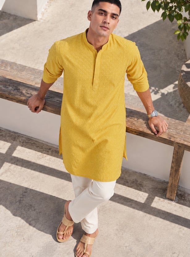 MELANGE Embroidered Straight Kurta