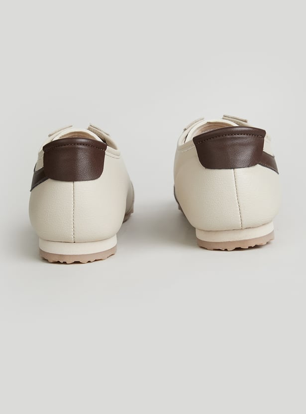 GINGER Contrast Striped Lace-Up Sneakers