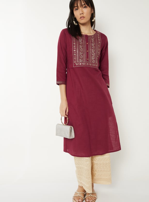 Women Embroidered Straight Kurta