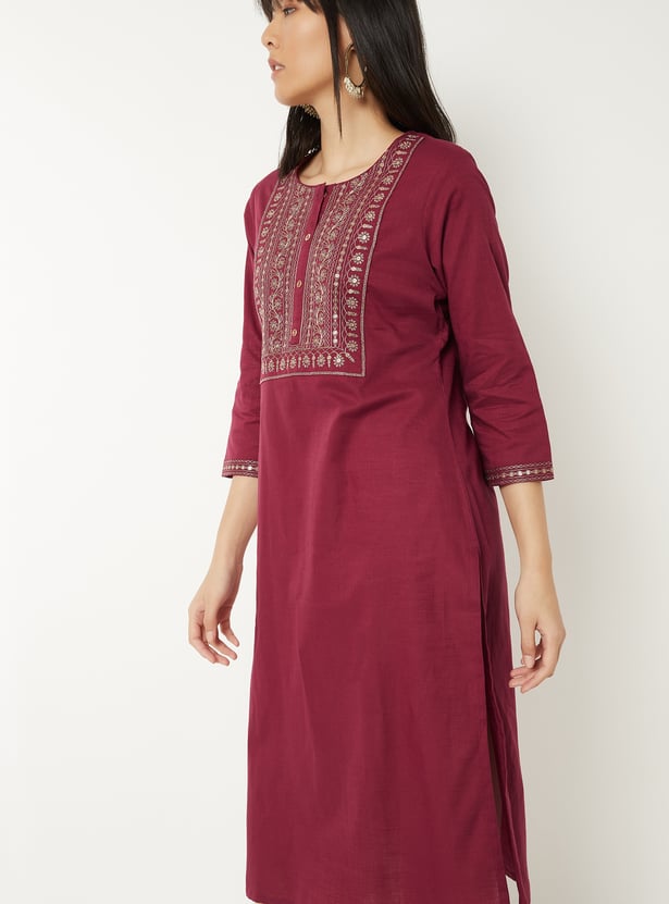 Women Embroidered Straight Kurta