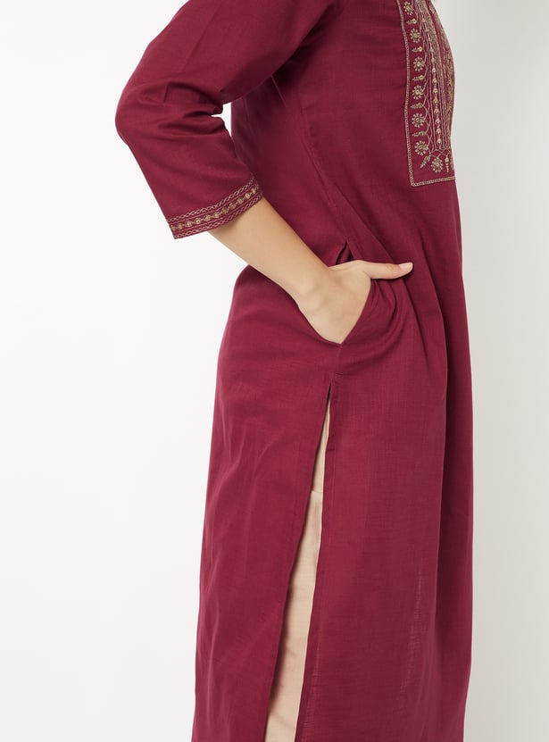Women Embroidered Straight Kurta