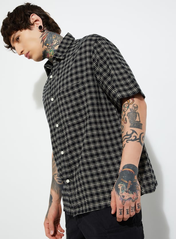 URB_N Men Checked Shirt