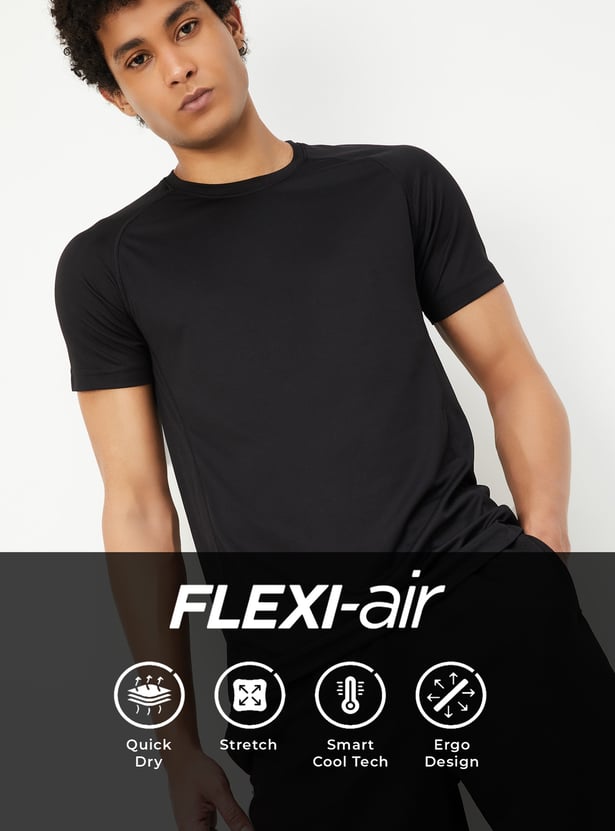 Men Slim Fit Solid Athleisure T-shirt