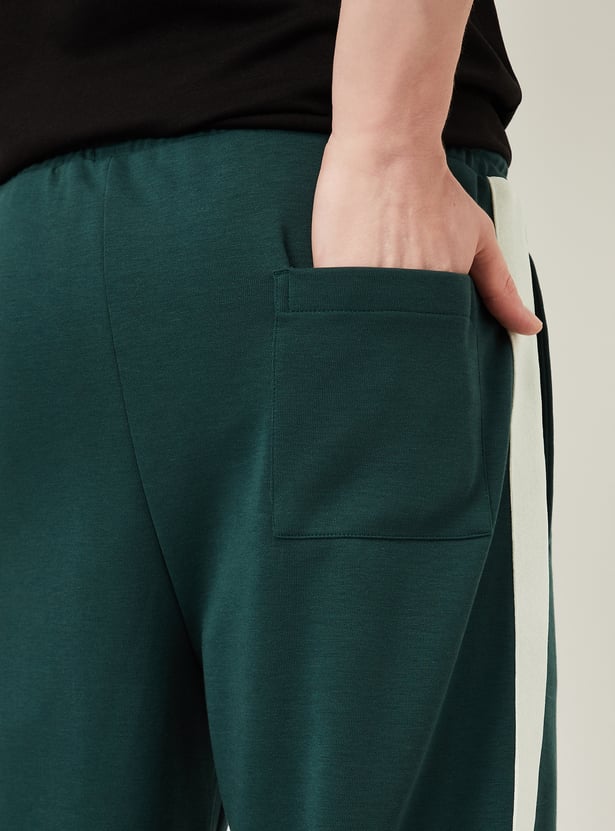 Men Side Taped Sports Track Pants