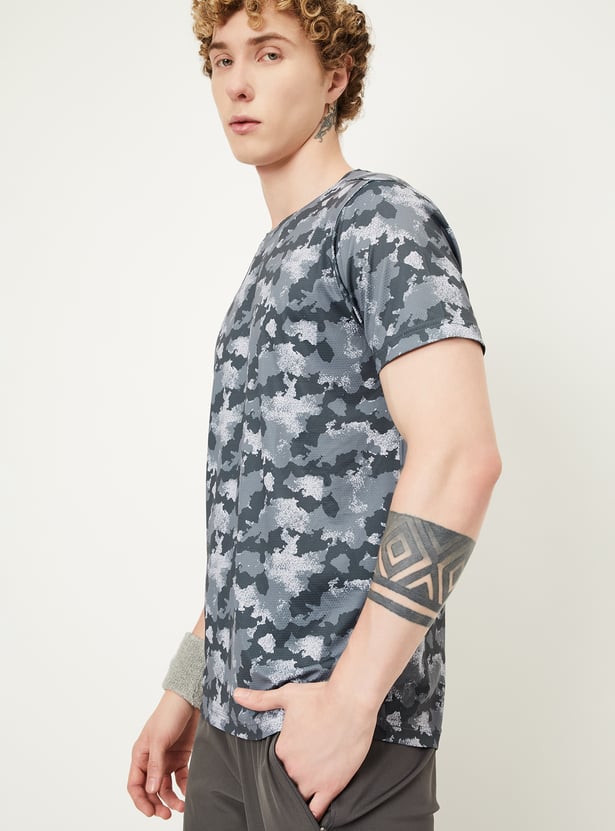 Men Camouflage Print Sports T-shirt