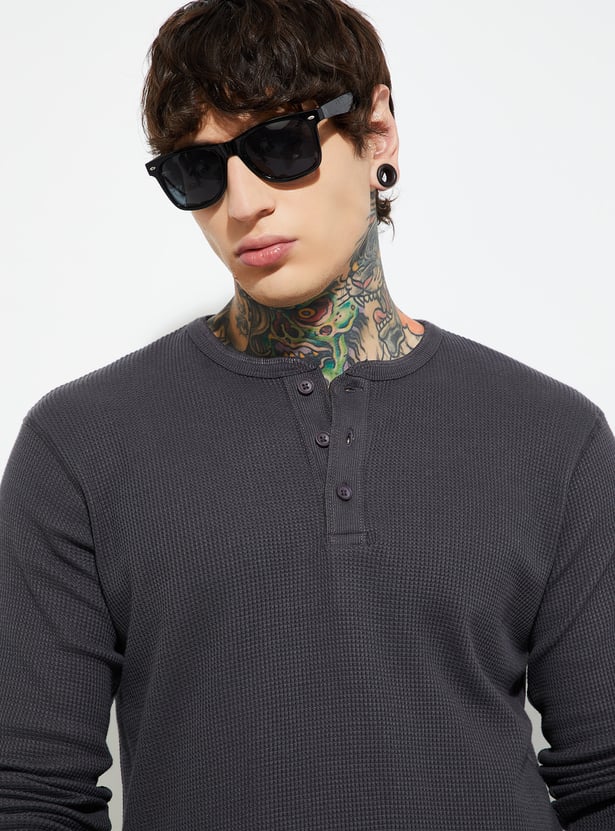 Buy URB_N Men Textured T-shirt Online at just Rs. 799.0