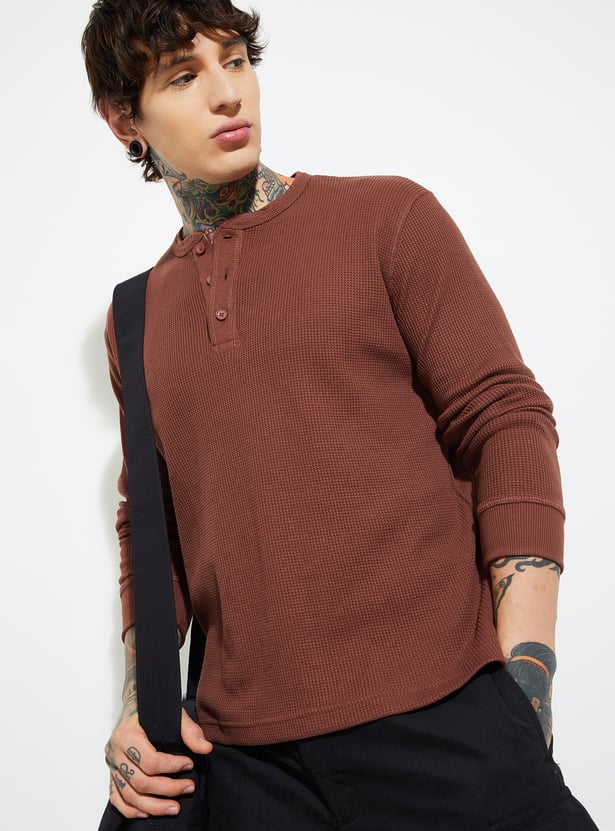 URB_N Men Textured T-shirt